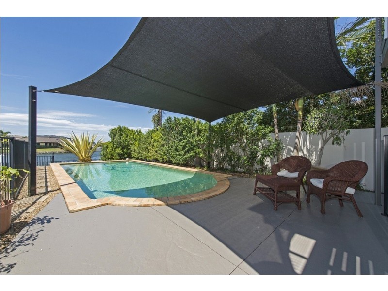 3 Eastpark Waters, Helensvale QLD 4212