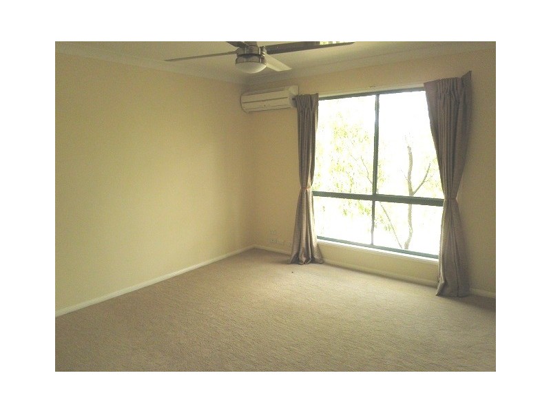 2008/6 Crestridge Crescent, Oxenford QLD 4210