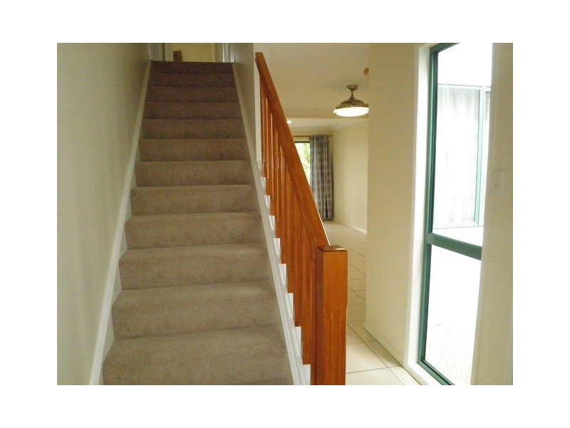 2008/6 Crestridge Crescent, Oxenford QLD 4210