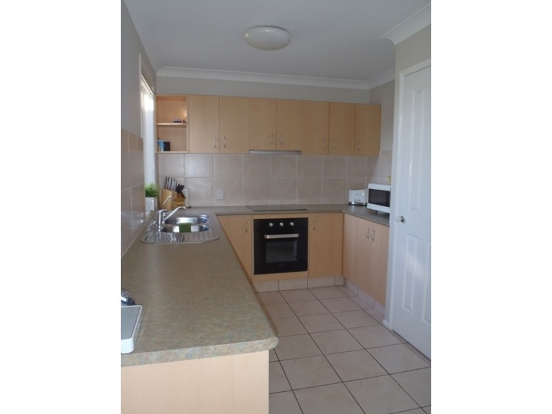 1 Boyer Street, Pacific Pines QLD 4211