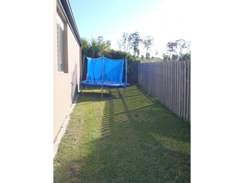 1 Boyer Street, Pacific Pines QLD 4211