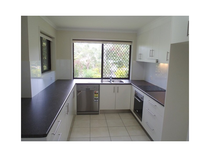 2/96 Yangoora Crescent, Ashmore QLD 4214