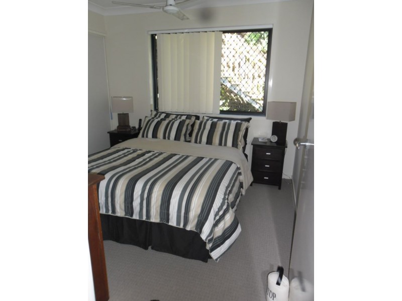 15 Bounty Way, Pacific Pines QLD 4211