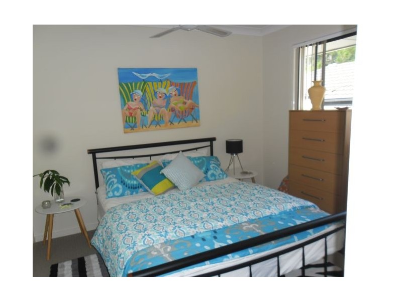 15 Bounty Way, Pacific Pines QLD 4211