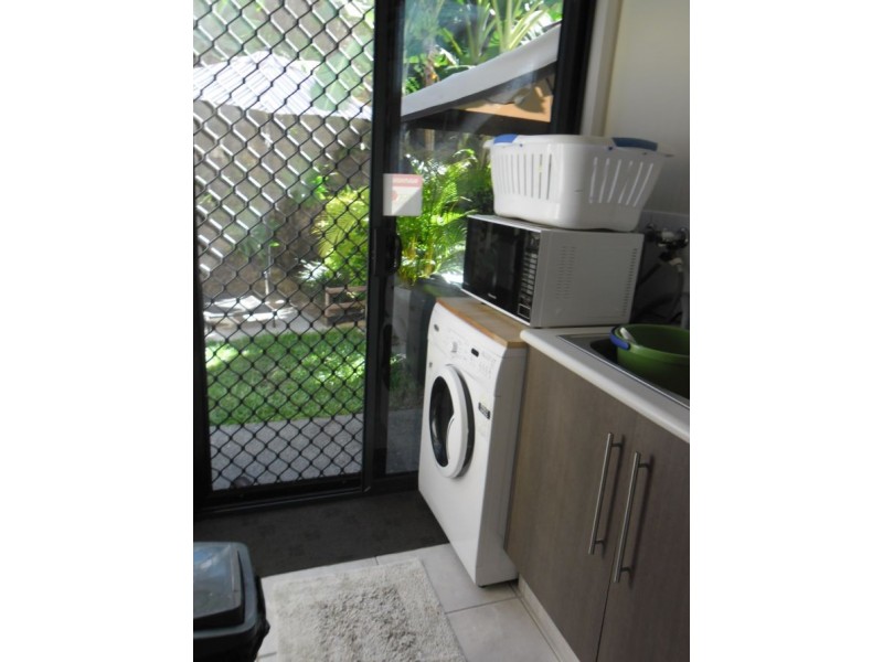 15 Bounty Way, Pacific Pines QLD 4211