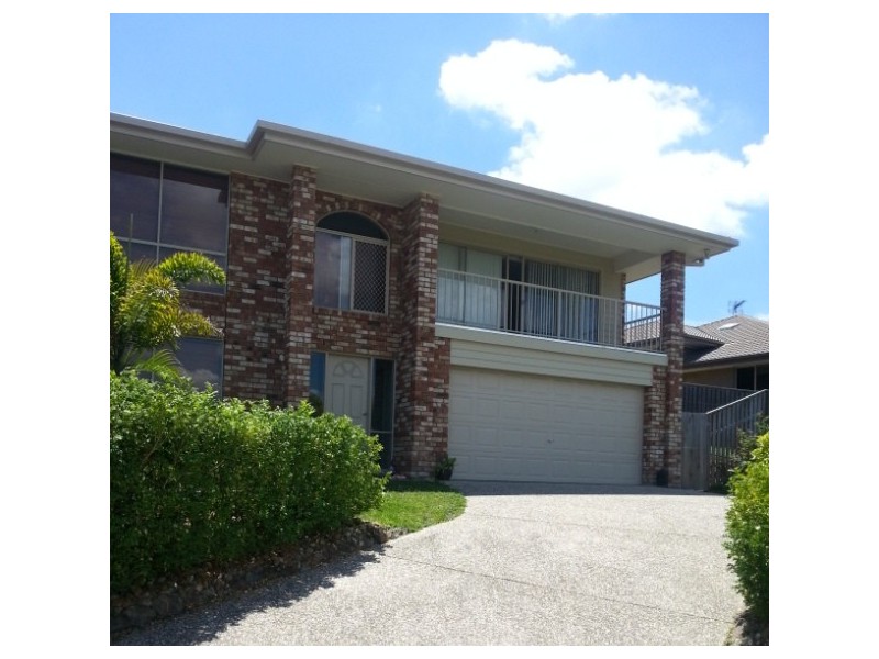 15 Minyon Court, Pacific Pines QLD 4211