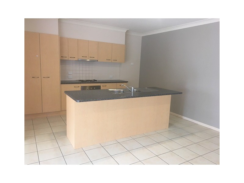 14 Sheffield Circuit, Pacific Pines QLD 4211