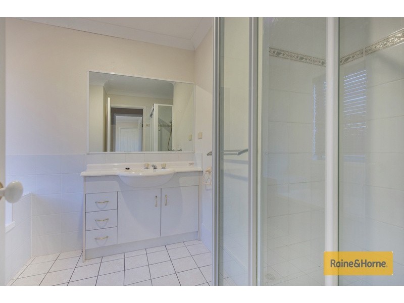 6 Woodbine Court, Parkwood QLD 4214