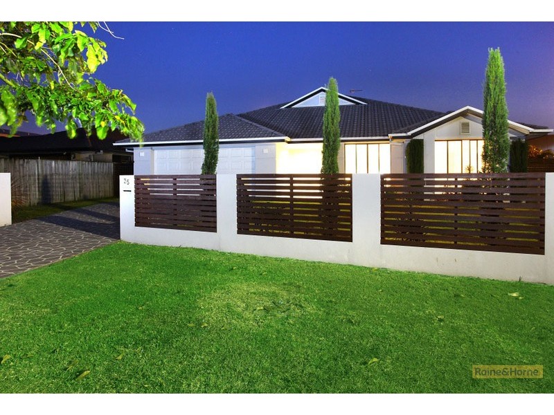 35 Oceanis Drive, Oxenford QLD 4210