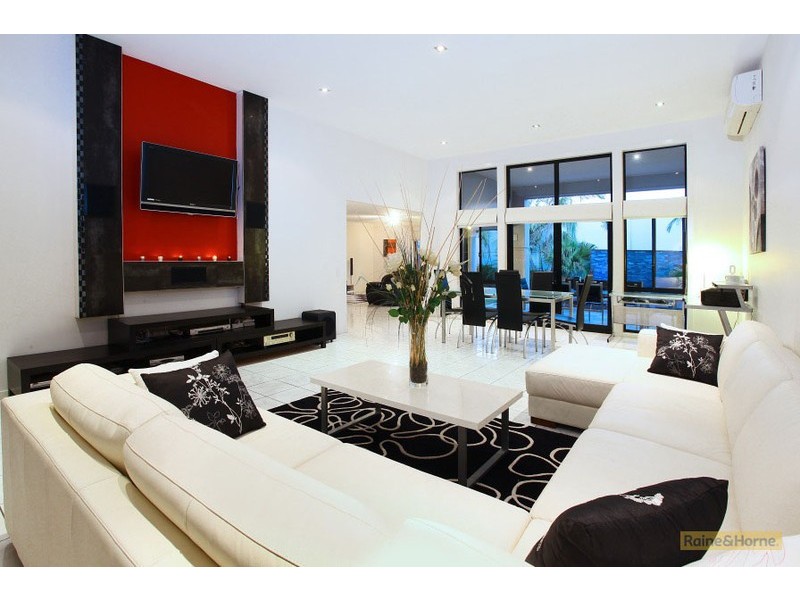 35 Oceanis Drive, Oxenford QLD 4210