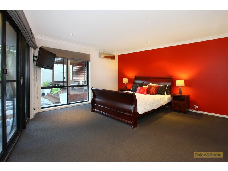 35 Oceanis Drive, Oxenford QLD 4210