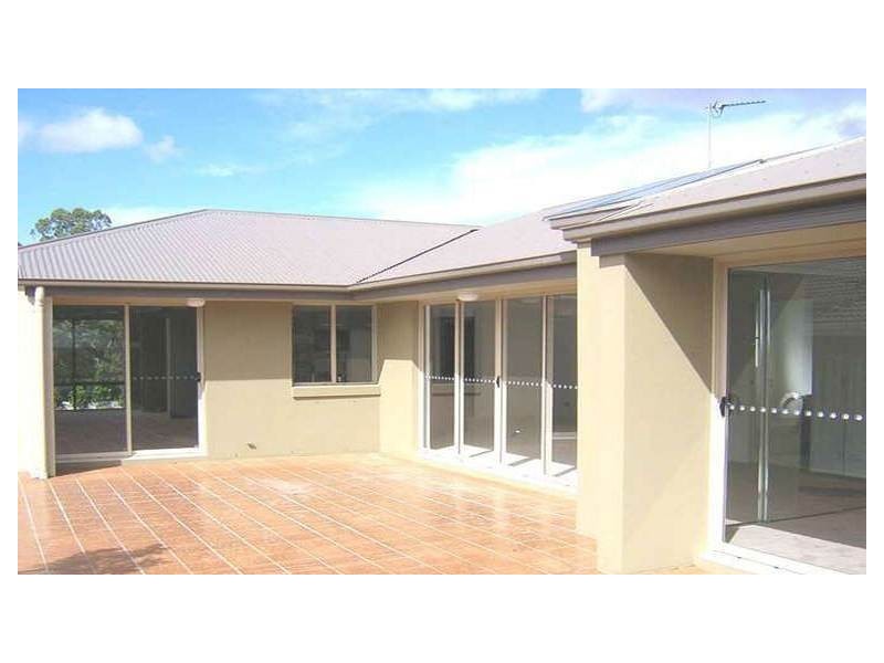 23 Cobb and Co, Oxenford QLD 4210