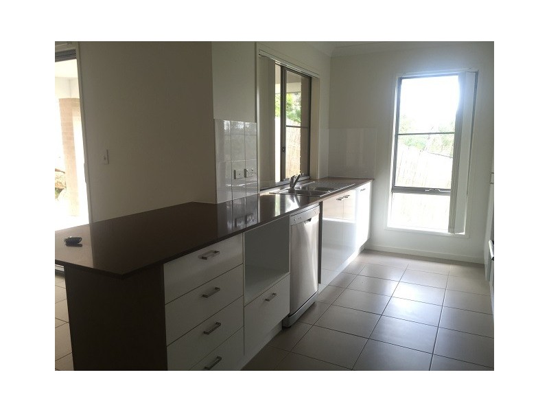 51 Davis Cup Court, Oxenford QLD 4210