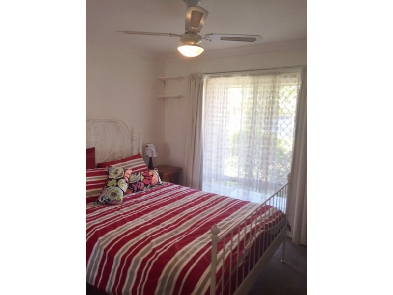 20/1 Archipelago Street, Pacific Pines QLD 4211