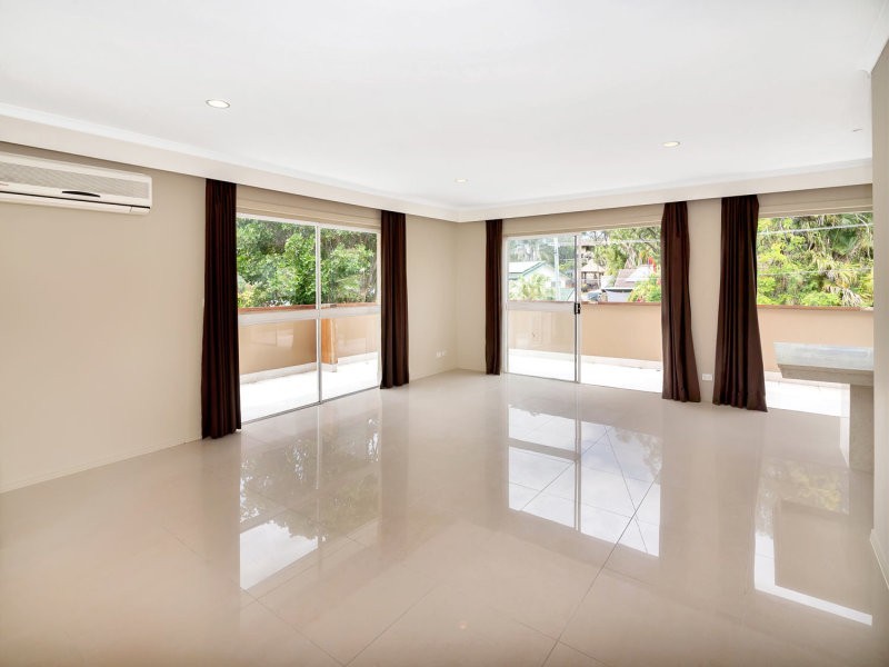 32 Forrest Avenue, Molendinar QLD 4214