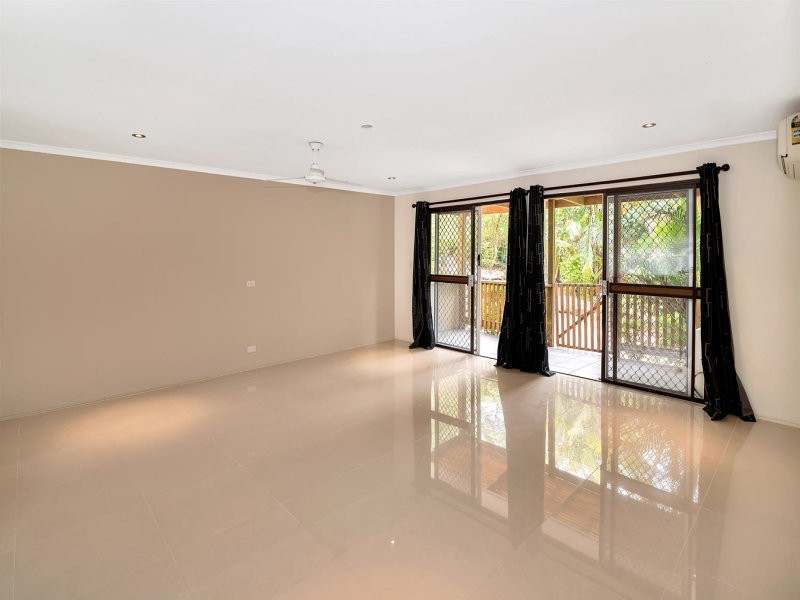 32 Forrest Avenue, Molendinar QLD 4214