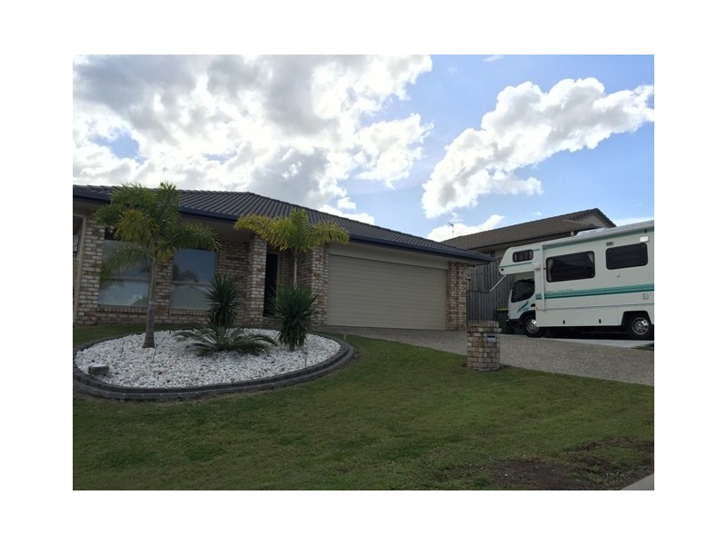 8 Buchanan Circuit, Oxenford QLD 4210