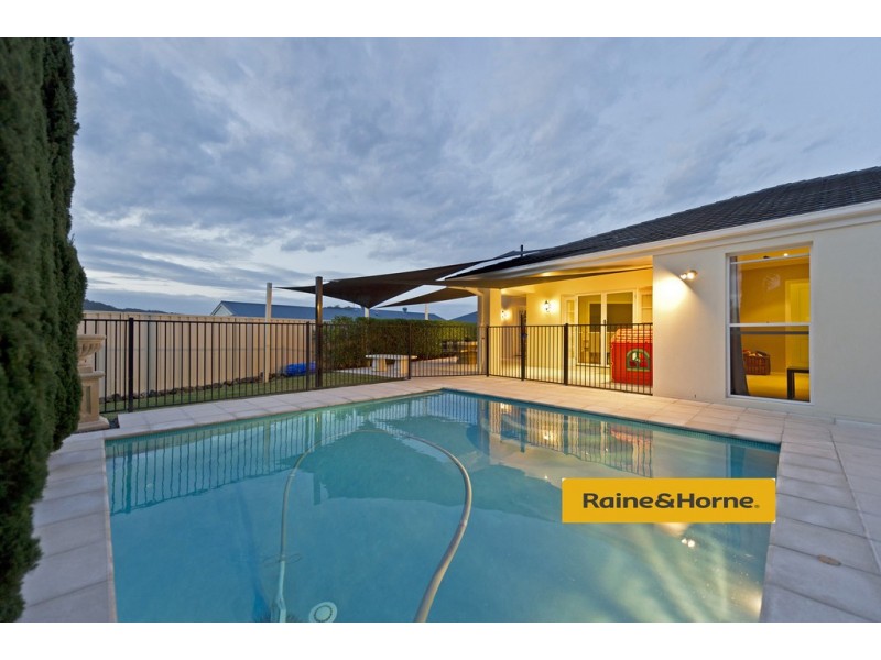 6 Paddy Place, Oxenford QLD 4210