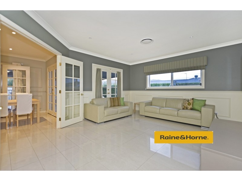 6 Paddy Place, Oxenford QLD 4210