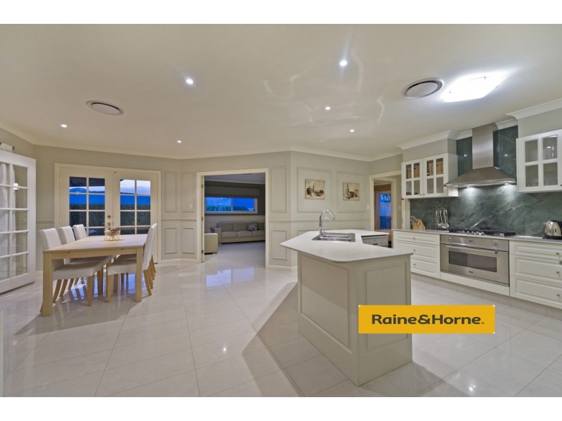 6 Paddy Place, Oxenford QLD 4210