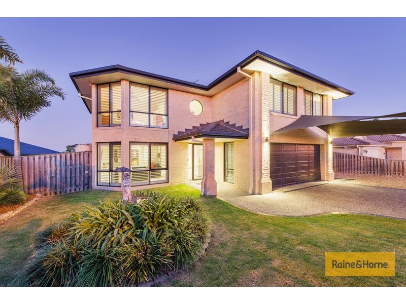 20 Wunburra Circle, Pacific Pines QLD 4211