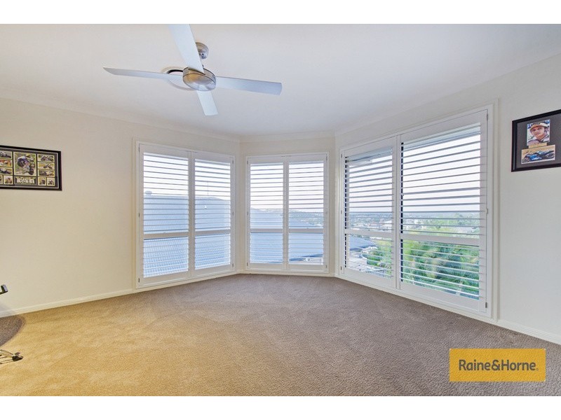 20 Wunburra Circle, Pacific Pines QLD 4211