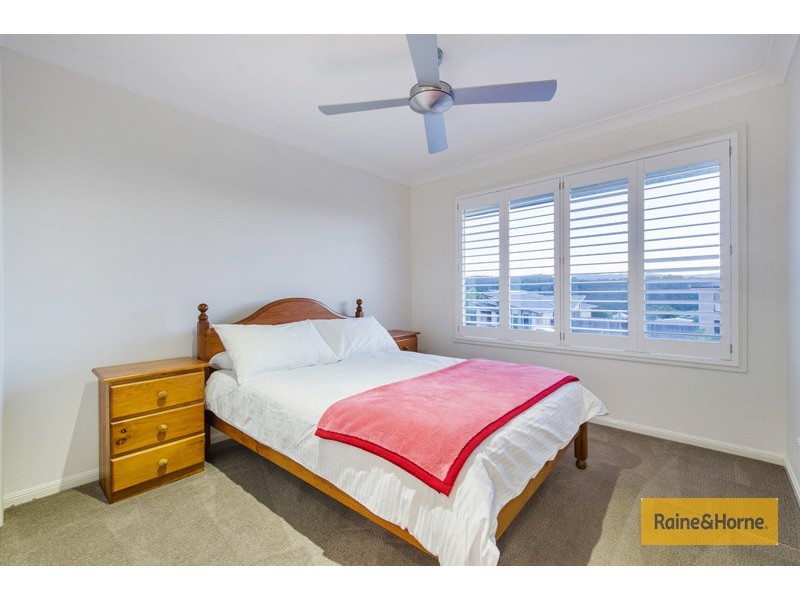 20 Wunburra Circle, Pacific Pines QLD 4211