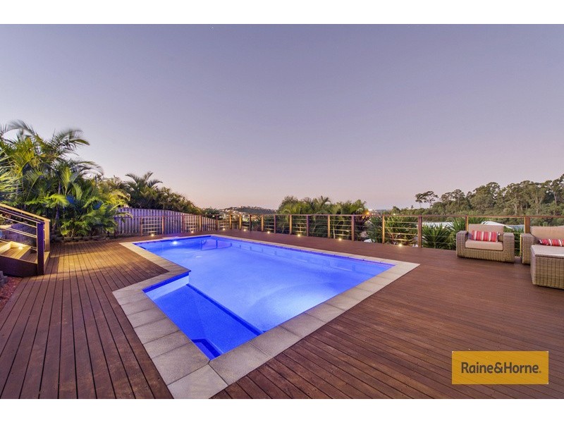 20 Wunburra Circle, Pacific Pines QLD 4211