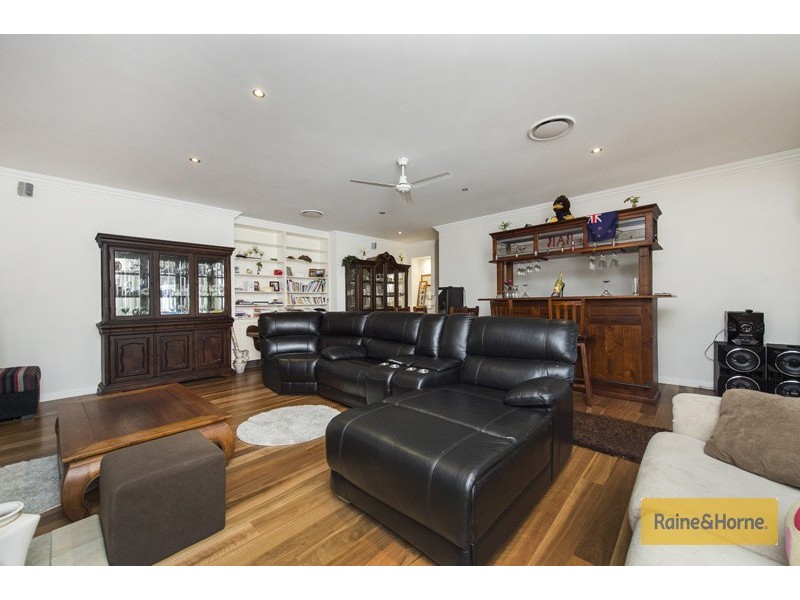 23 Brentwood Terrace, Oxenford QLD 4210