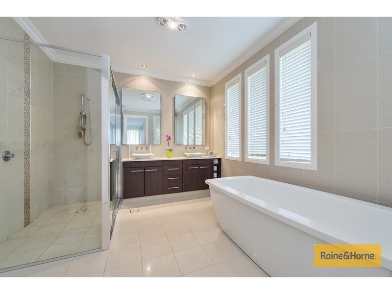 23 Brentwood Terrace, Oxenford QLD 4210