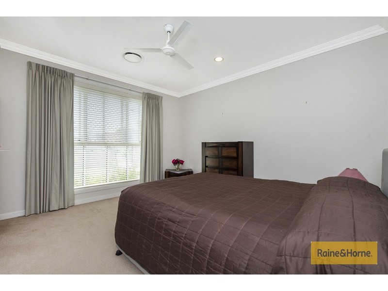 23 Brentwood Terrace, Oxenford QLD 4210