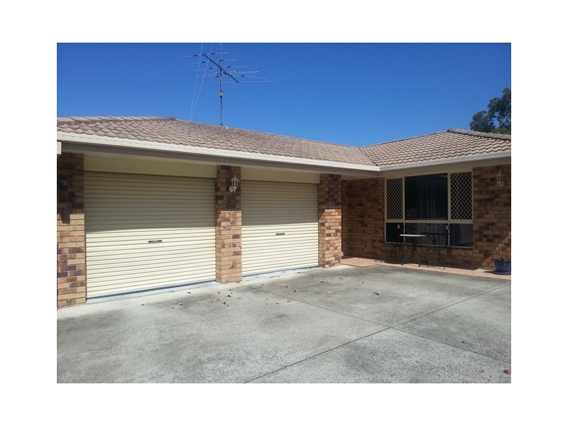 17 Broadway Drive, Oxenford QLD 4210