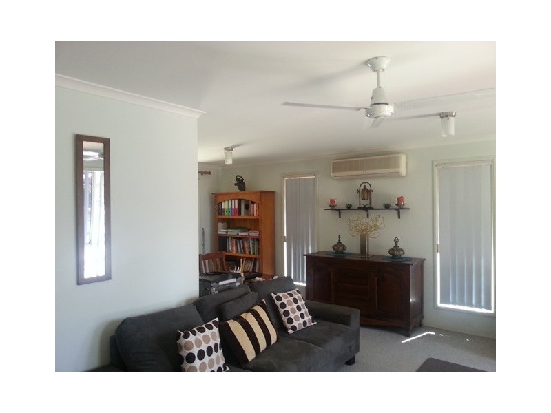 17 Broadway Drive, Oxenford QLD 4210