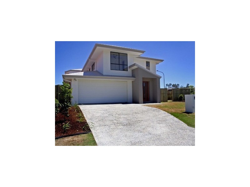 1/15 Barradeen Cct, Pacific Pines QLD 4211