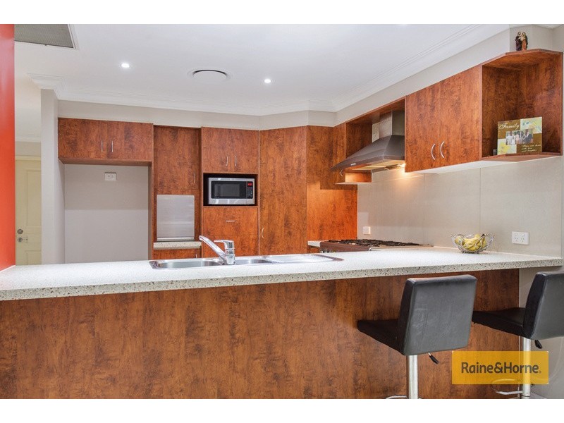 6 McRae Circuit, Pacific Pines QLD 4211