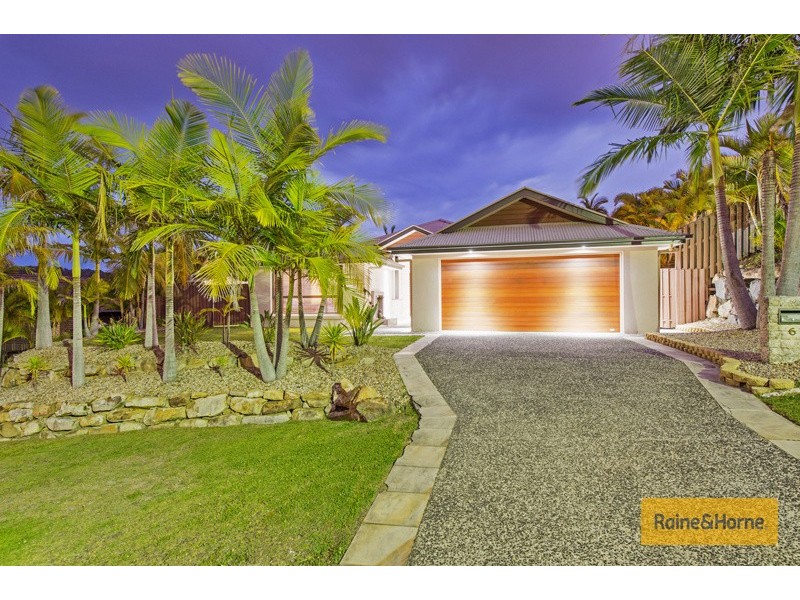 6 McRae Circuit, Pacific Pines QLD 4211