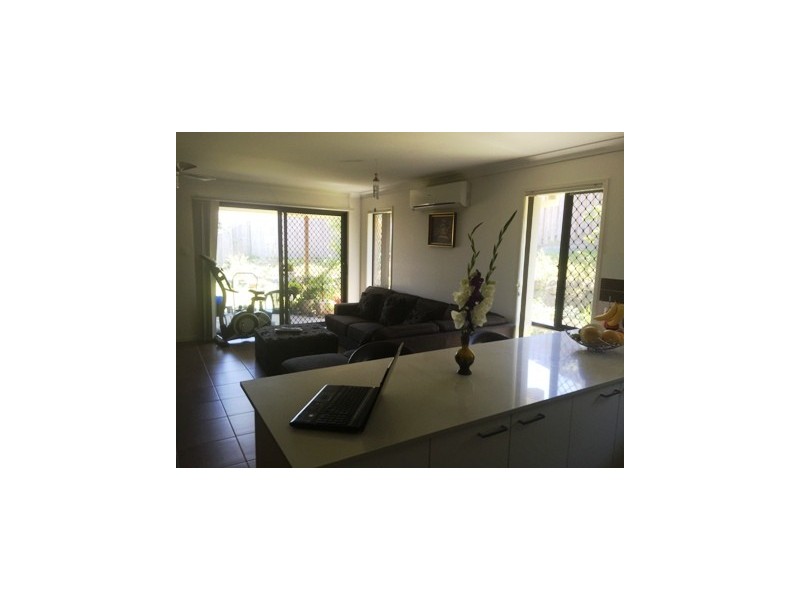 3 Tarrina Crescent, Pacific Pines QLD 4211