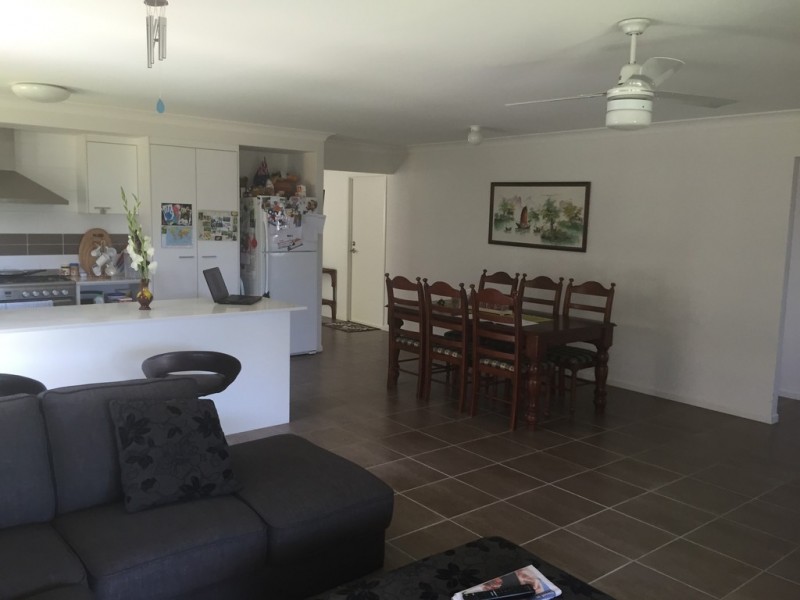 3 Tarrina Crescent, Pacific Pines QLD 4211