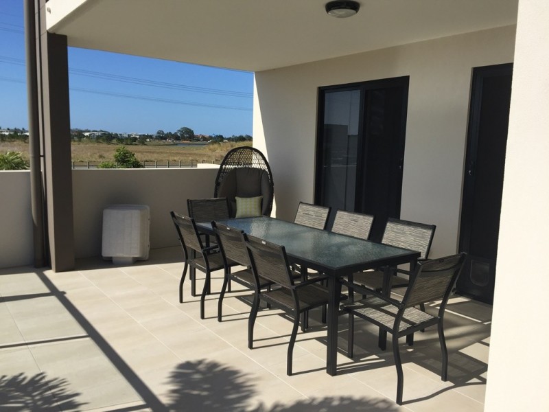 105/32 “Tranquil Apts”, Broadwater Ave, Hope Island QLD 4212