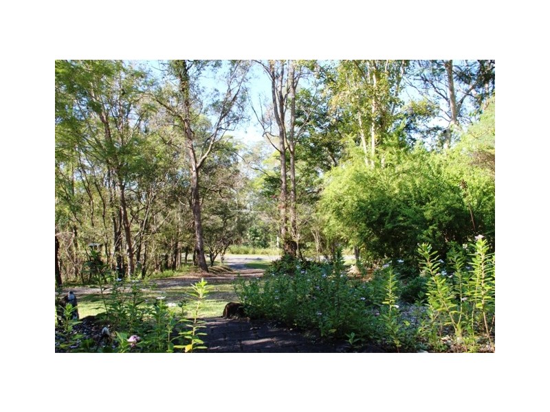 279 Birds Road, Guanaba QLD 4210