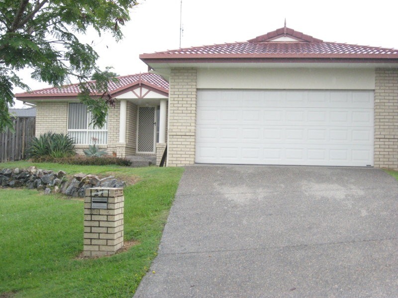 27 Heatons Crescent, Pacific Pines QLD 4211