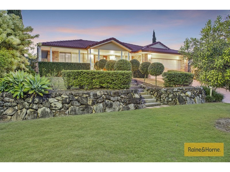 10 Kanangra Crescent, Pacific Pines QLD 4211