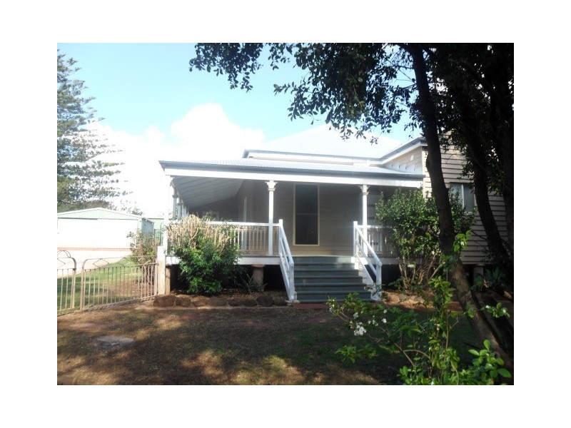 204. Taylor Street, Newtown QLD 4350