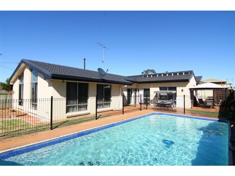 1 Mottram Court, Toowoomba QLD 4350