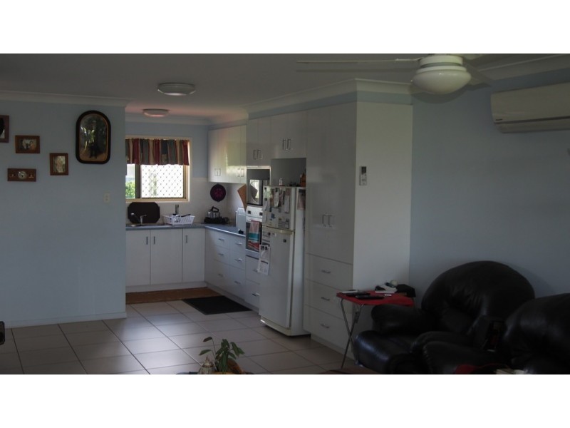25 Free Street, Nobby QLD 4360