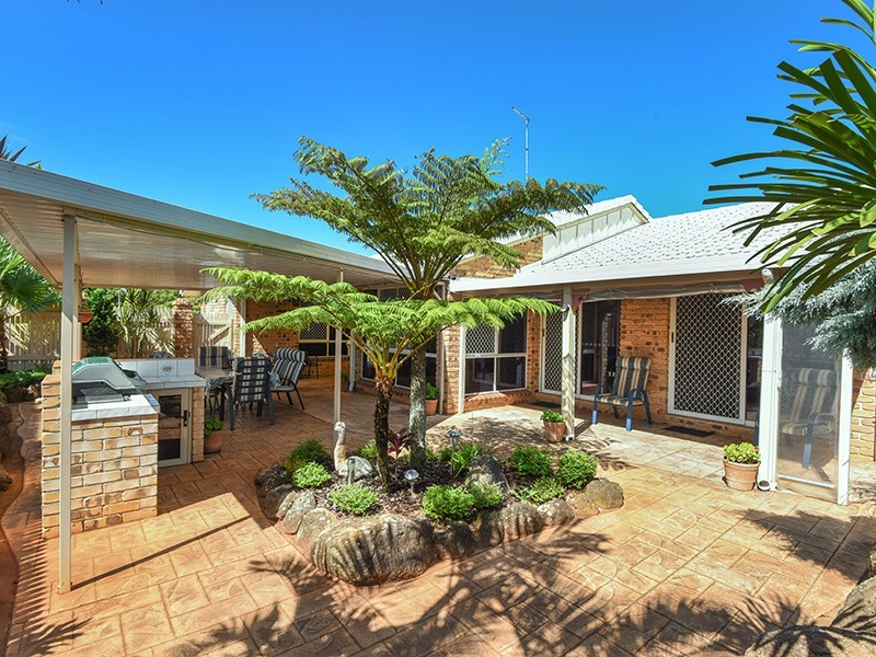 1 Wirraway Drive, Wilsonton QLD 4350