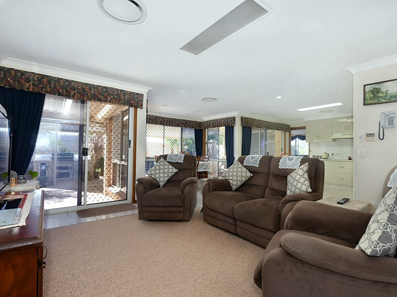1 Wirraway Drive, Wilsonton QLD 4350