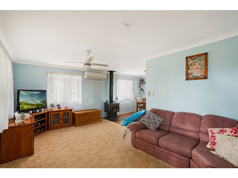 12 Donley Street, Oakey QLD 4401
