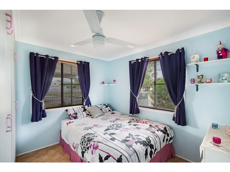 12 Donley Street, Oakey QLD 4401