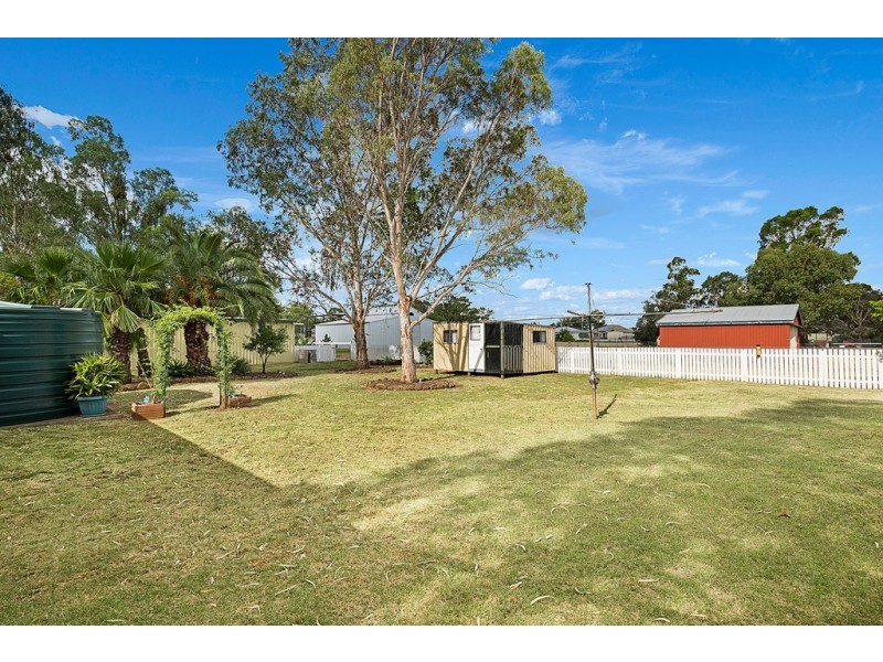 12 Donley Street, Oakey QLD 4401